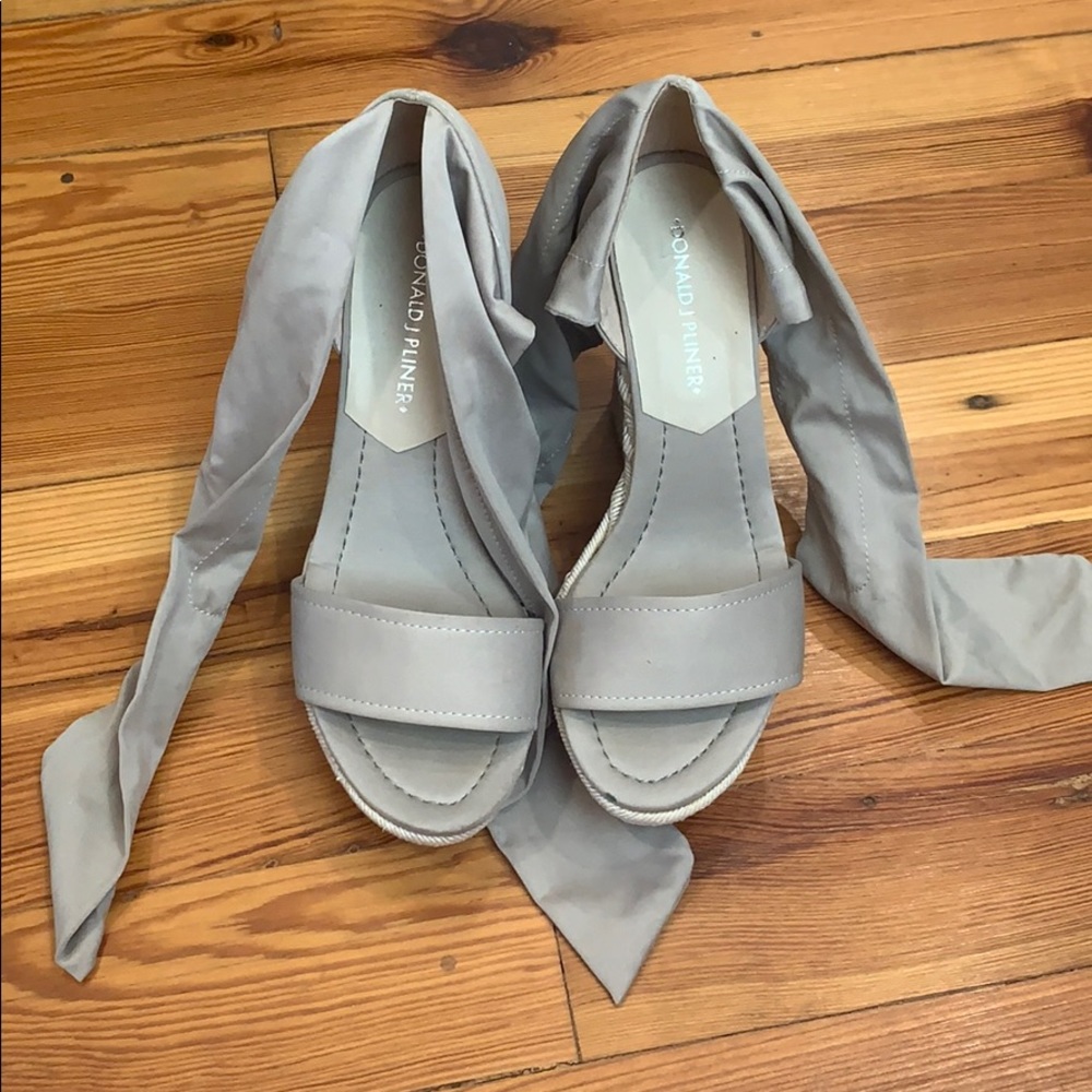 Donald Pliner Wrap Wedge